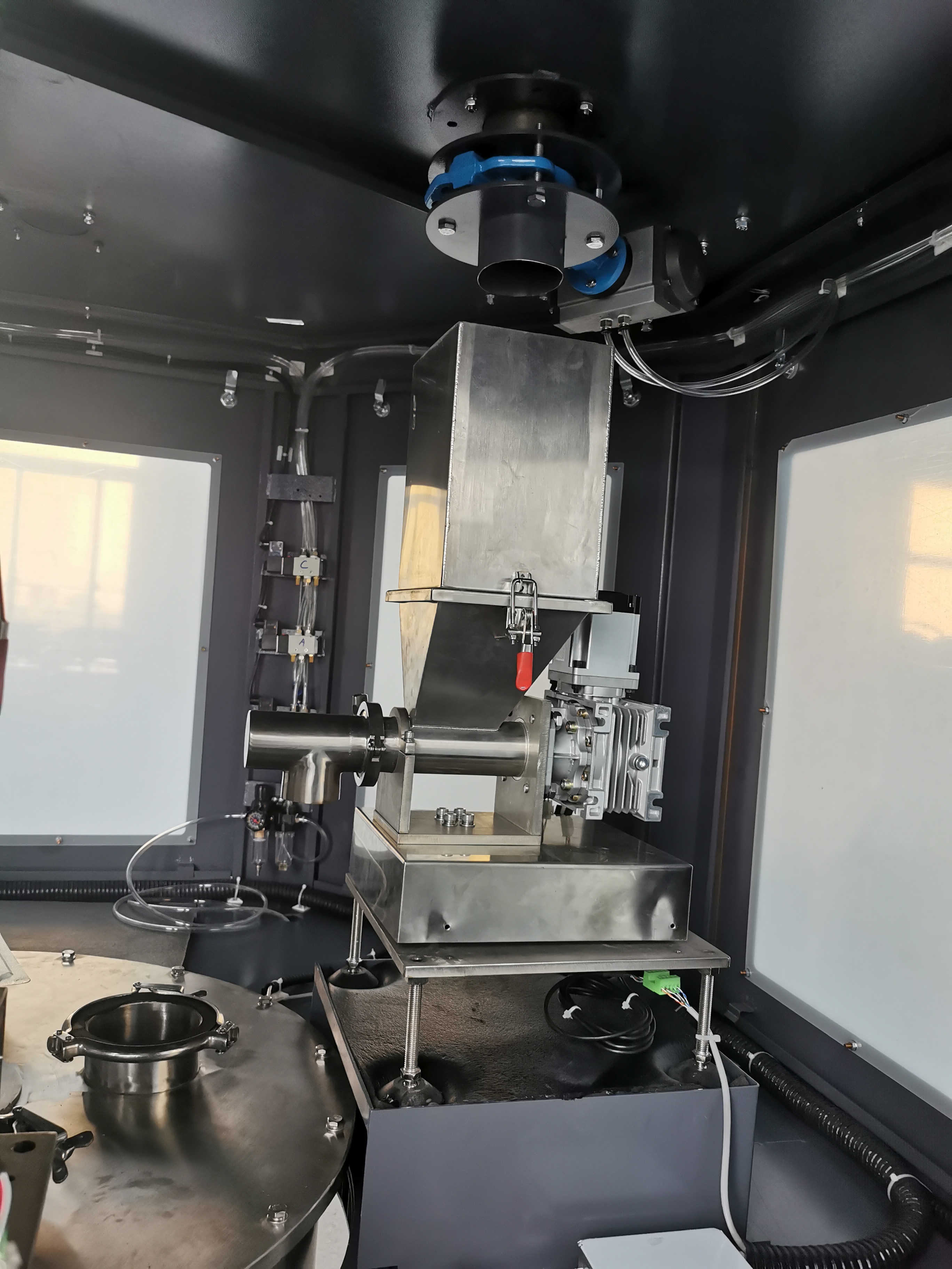 母粒機內(nèi)部結構